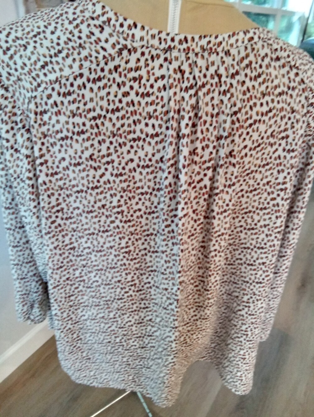 NYDJ Plus Size 3X Neutral Animal Leopard Print Blouse 3/4 Length Sleeves - Picture 8 of 16